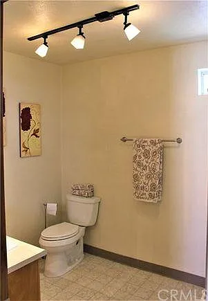 2 bed, 912 sqft, $1,950 — Photo 2