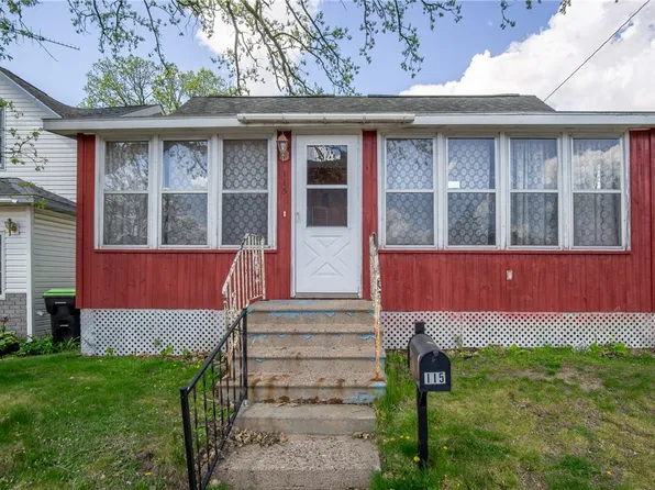 115 E 3rd Avenue, Stanley, WI 54768