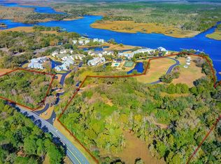 2835 N Rivers Edge Blvd, Crystal River, FL 34429