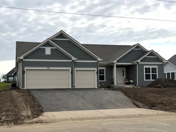 1515 N Stone Ridge DRIVE, Lake Geneva, WI 53147