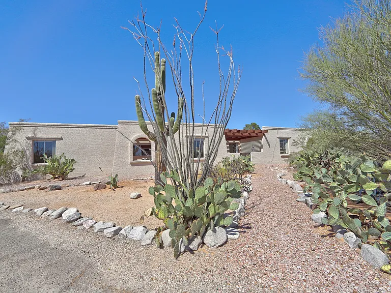 6109 N Zorrela Segundo — Photo 7