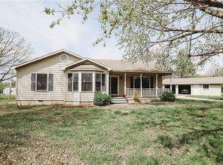 5376 Harrell Ln, Springdale, AR 72762