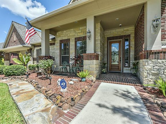 Inviting front porch.