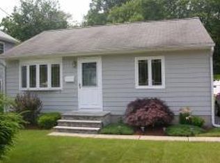 253 Lake Shore Dr, Lake Hiawatha, NJ