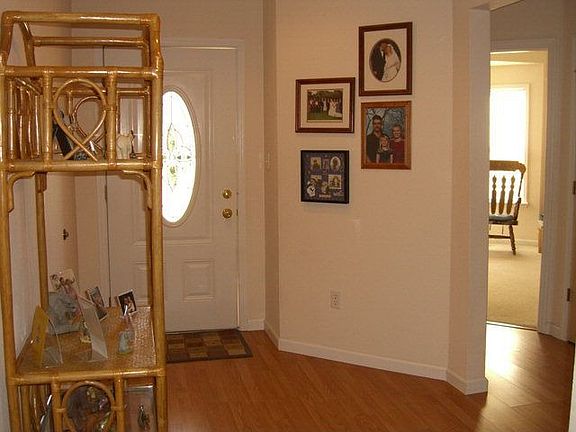 3rd image of 102 Artzi Dr