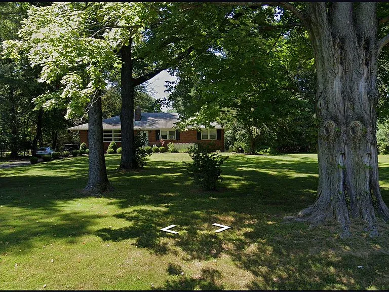 127 Carter Rd — Photo 16