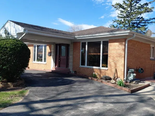 9714 Kedvale Ave, Skokie, IL 60076