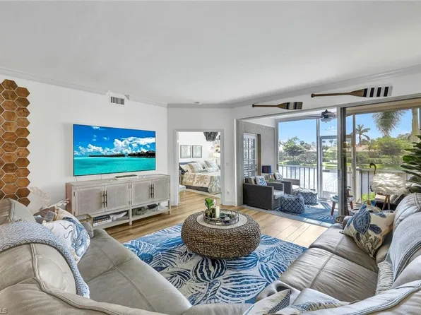 6549 Marissa Loop APT 21, Naples, FL 34108