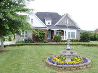 205 Barton Dr, Normandy, TN 37360