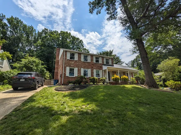 8263 Toll House Rd, Annandale, VA 22003
