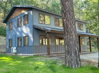 878 Highway 142, Klickitat, WA 98628