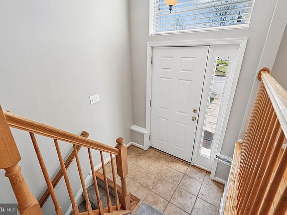 2nd image of 4858 Marsden Pl