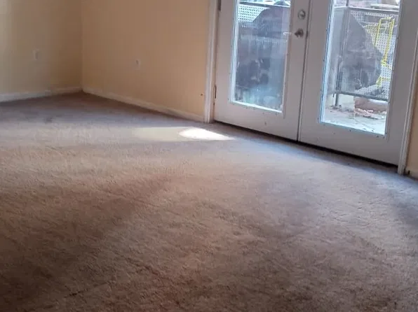 1205 S Holden St APT 13, Warrensburg, MO 64093