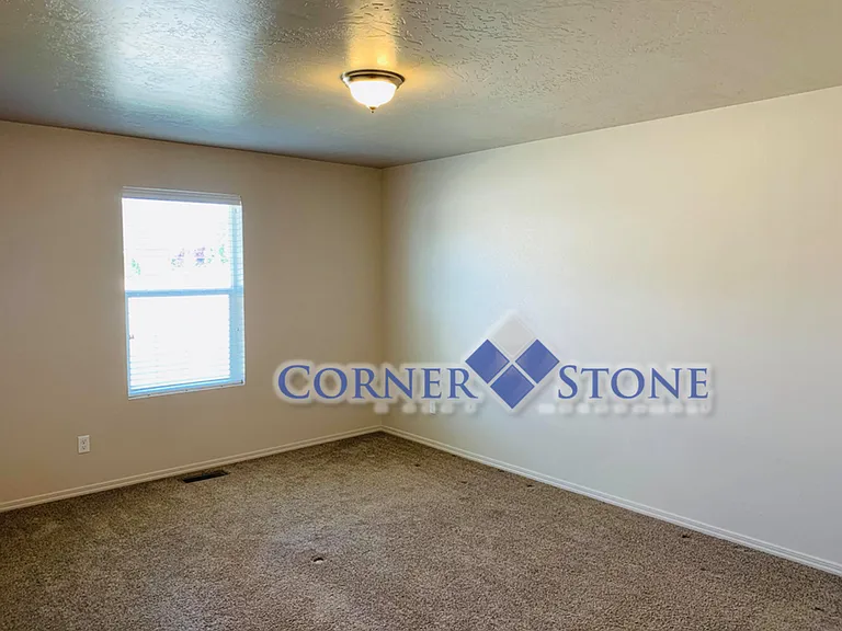 4691 N Price Ave — Photo 6