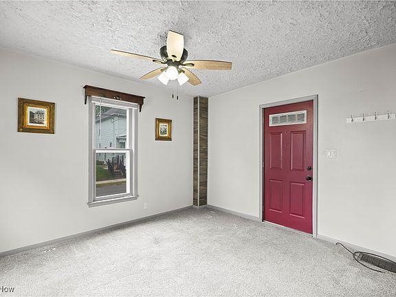 5th image of 431 E 4th St
