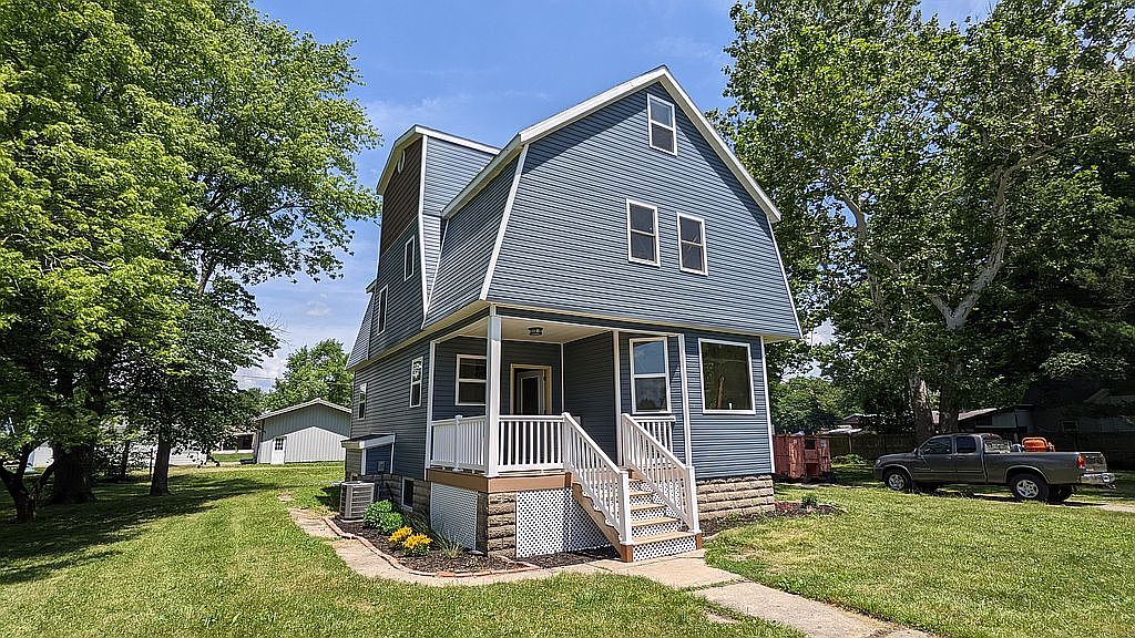 206 E Church St, Sadorus, IL 61872 Zillow