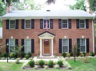4420 Flower Valley Dr, Rockville, MD 20853