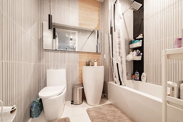 Rented by Jankos Group LLC | media 32