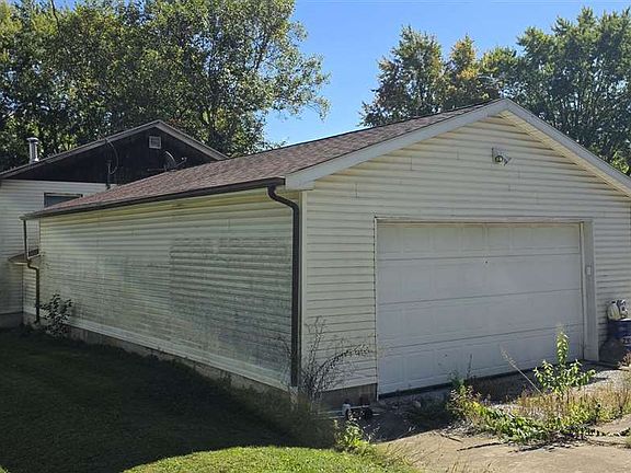 5th image of 520 N Sycamore St