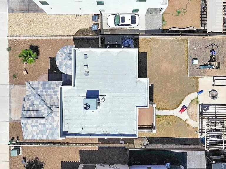 12405 Triple Crown Ave — Photo 26
