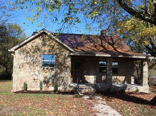 618 Fairgrounds Rd, Jamestown, TN 38556