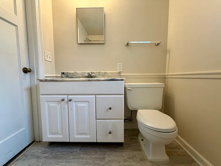 53 Forest Glen Ave — Photo 24