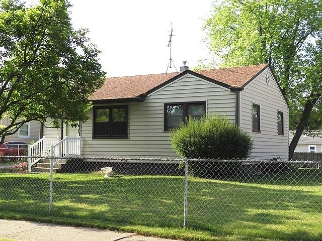 1st image of 1708 Ballentine St