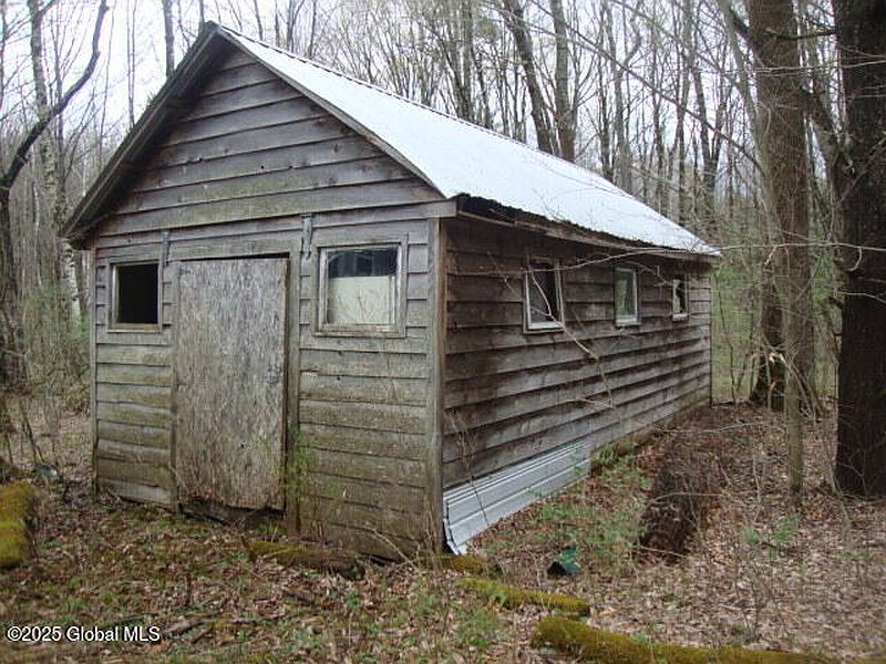 4th image of 152 Fred Ottaway Road