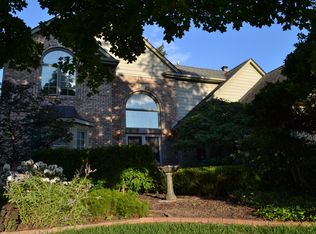 46346 Fairwind Dr, Macomb, MI 48044