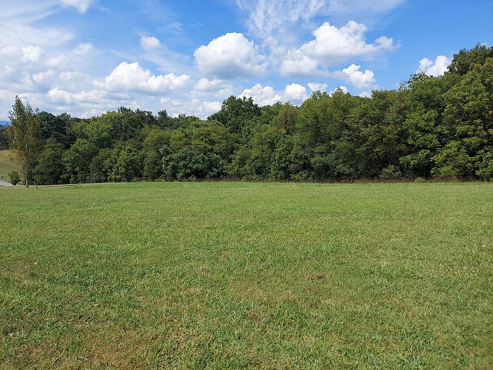2nd image of 1941 Buck Hollow Rd