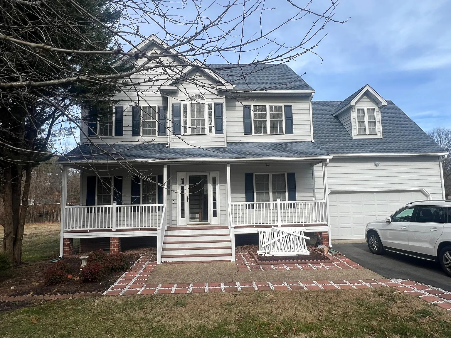 4 bed, 2041 sqft, $2,950 — Photo 3