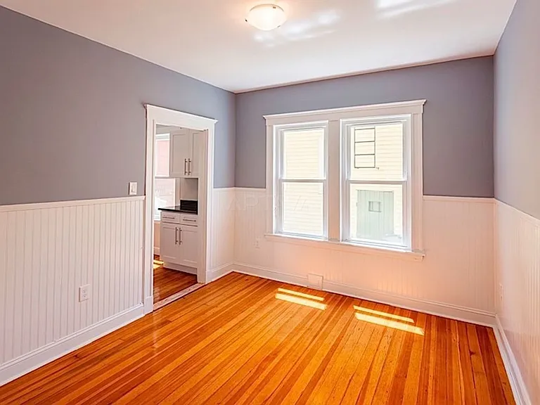 14 Windsor Rd #14 — Photo 1
