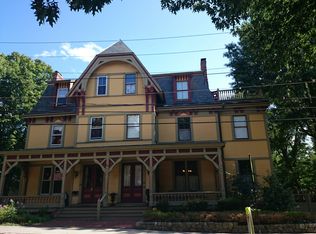 60 Davis Ave, Brookline, MA 02445