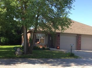 215 S 10th St, Collinsville, OK 74021