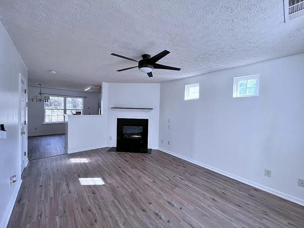 206 Osmanthus Way — Photo 2