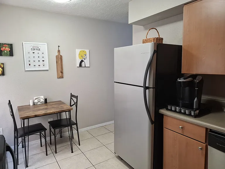 1406 Pennsylvania St NE #4 — Photo 38