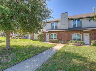 418 Central Park Dr, Arlington, TX 76014