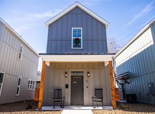 652 W Price Ave, Springdale, AR 72764