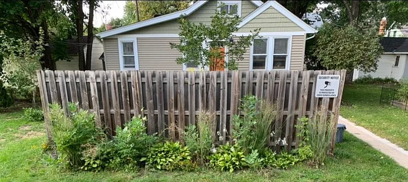 1 bed, 800 sqft, $1,300 — Photo 1