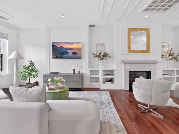 65 Rutland St #Penthouse 3, Boston, MA 02118