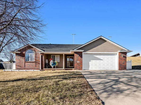 116 Sunset Dr, Underwood, IA 51576