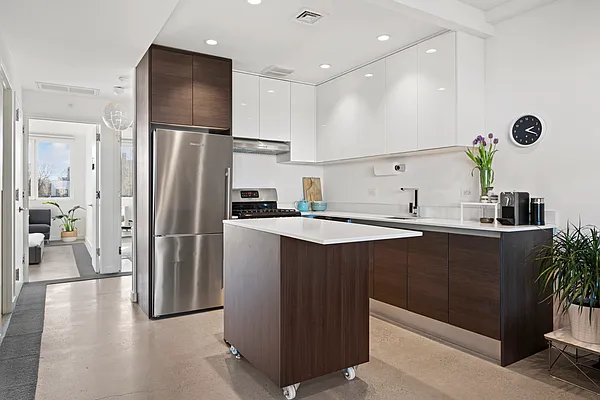 Sold by Compass | media 20