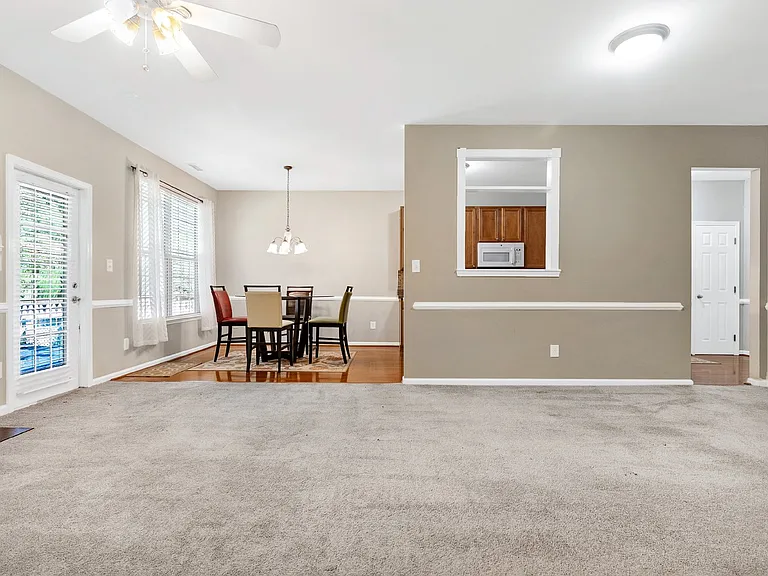 412 Cline Falls Dr — Photo 6