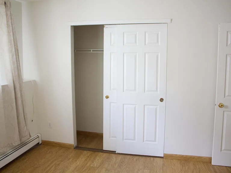53 Whitman Ave — Photo 5