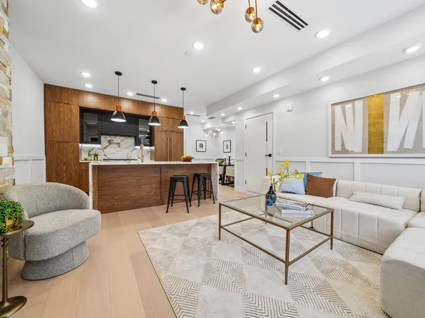 33 Bleecker St #1, Jersey City, NJ 07307