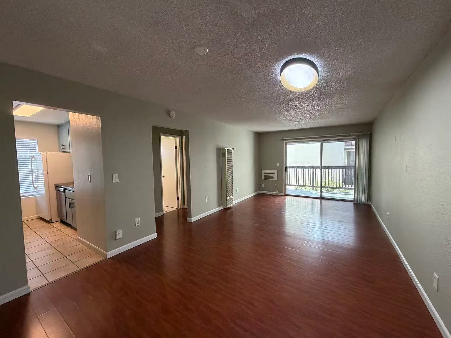 1 bed, 644 sqft, $1,850 — Photo 1