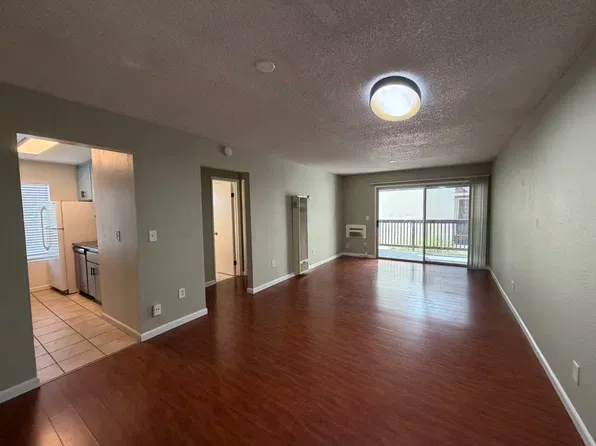 2500 Laguna Cir, Concord, CA