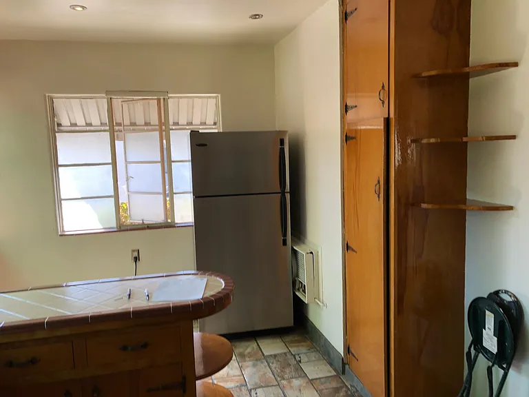 360 Adams Ave — Photo 17