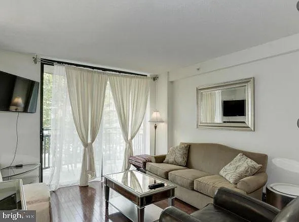 Building Photo - 3401 38th St NW #203