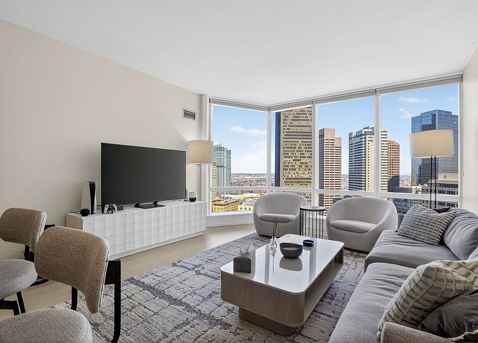 1st image of 1 Franklin St #2805